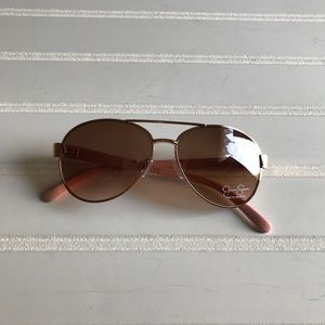 Jessica Simpson Accessories - NWOT Jessica Simpson Aviator Sunglasses. Jessica Simpson Accessories - NWOT Jessica Simpson Aviator Sunglasses.